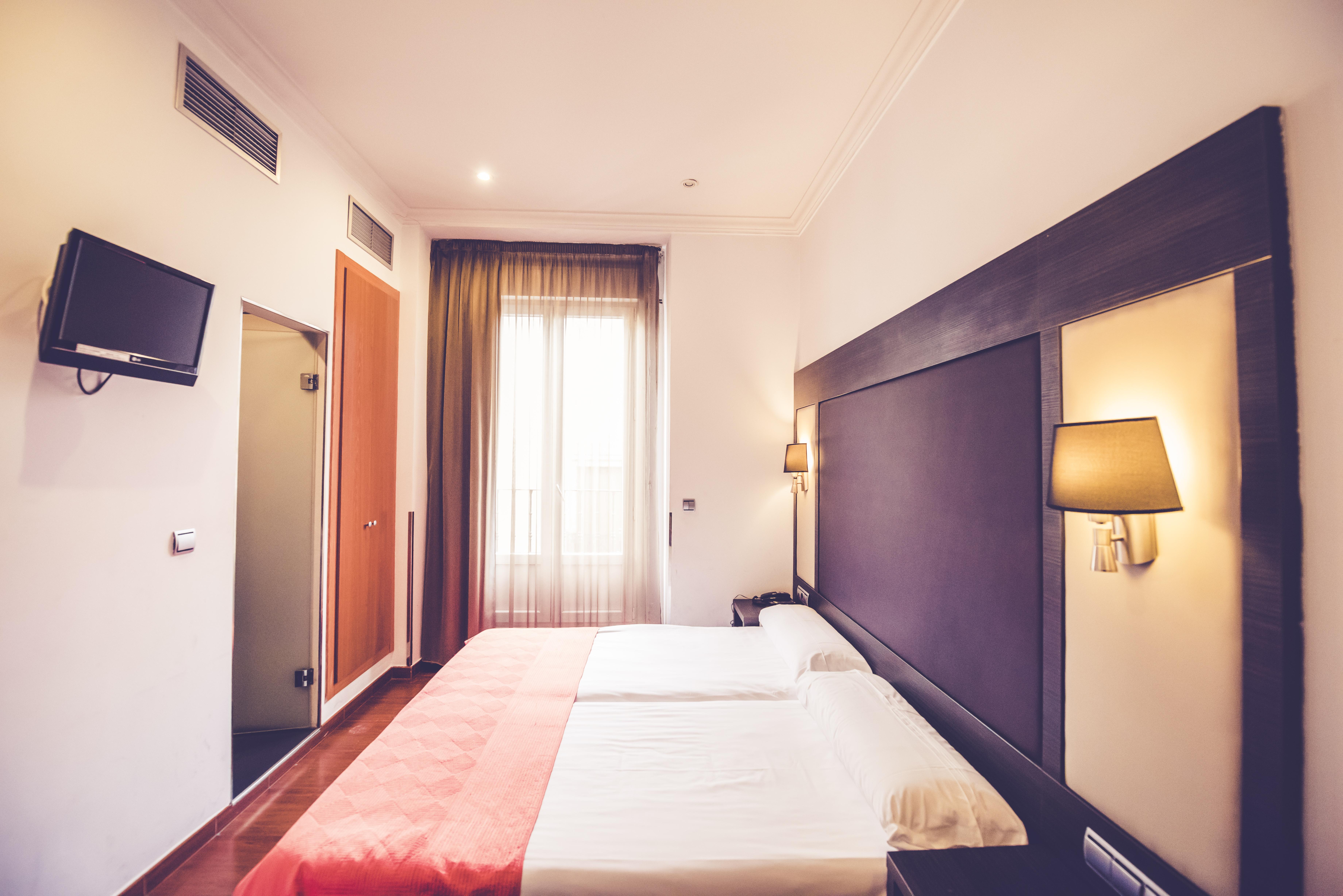 Hostal Sol Los Angeles Madrid Exterior photo